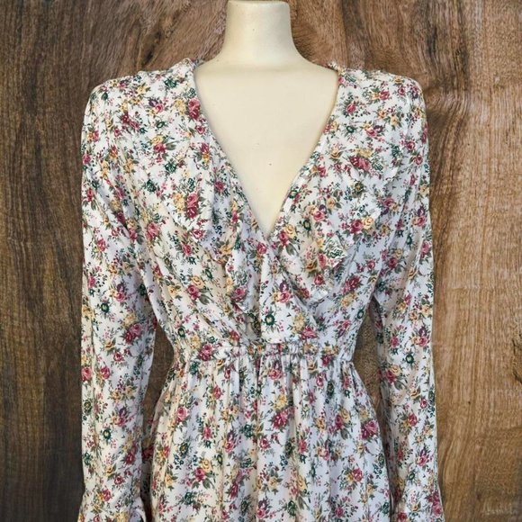 AUGUSTE DRESS FLORAL BELL SLEEVE BOHO DRESS - Picture 2 of 5